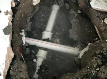 塔什库尔干塔吉克阳台漏水维修公司为您分享楼上楼下漏水怎么处理